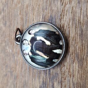 Supernatural‎ medallion pendant